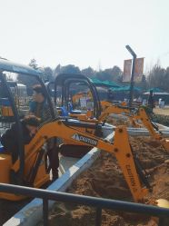 -季高兔窝窝亲子园(上海薰衣草公园店)