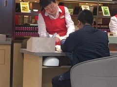 -海底捞火锅(凯德广场店)