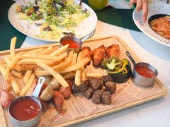 -ins森林童话餐厅coffee&bistro