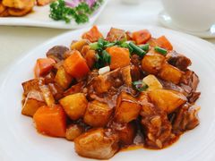 土豆烧牛肉-那达慕蒙古风味酒楼