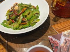 -黄泥岗·地道湖北菜(奥特莱斯店)