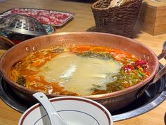 -洱火云南酸菜牛肉火锅(石景山当代商城店)