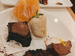 -第六季自助餐厅(甜水园店)