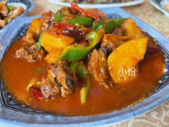 特色的大盘鸡-维吾尔餐厅(宜山路店)