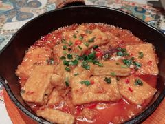 -云海肴·汽锅鸡·云南代表菜(天山百盛优客店)