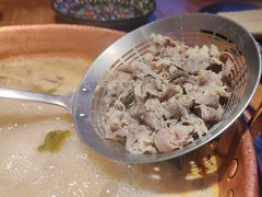 -洱火云南酸菜牛肉火锅(石景山当代商城店)