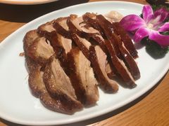 老北京烤鸭-陈阿婆鱼头泡饼·京味菜(复兴路店)