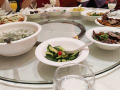 -山明水秀大饭店