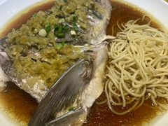 开胃鱼头-刘胖子家常菜·蹄花焖藕(兴业店)