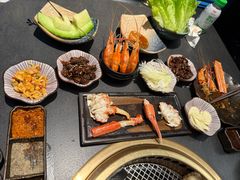 -铭牛烧肉·和牛海鲜自助(高新月牙湖店)