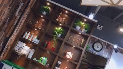 -PE SALON