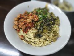 辣肉咸菜拌面-陀块头面馆(梅岭南路店)