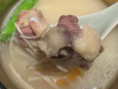 -山川小町·极番烧肉(新地假日广场店)