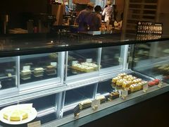 面包甜点陈列柜-食间牛排(湖西路店)