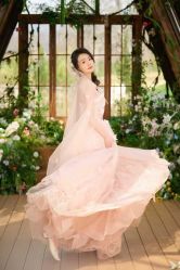 -雪中彩影婚纱摄影·微光艺术中心