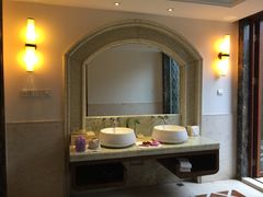 卫生间-和悦庄乡村温泉酒店