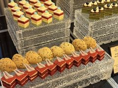 -元一希尔顿酒店·鲜切牛肉火锅禅自助餐厅