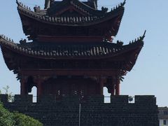 -巴陵广场