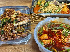 -小红房麻辣烫炸香串
