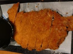 馋嘴炸猪排-馋三尺蟹粉小笼(人民广场店)