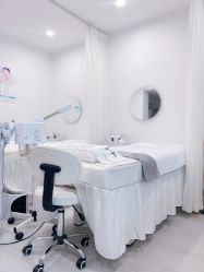 点击看大图 大堂-SKIN79皮肤管理中心