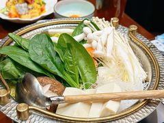 寿喜锅-8PINTS八品脱·日料·烧鸟·精酿小酒馆(莘庄店)