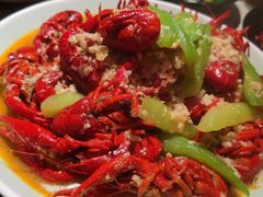 金湖蒜香龙虾-沪小胖·小龙虾(八佰伴店)
