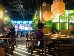 大堂-大头椰·椰子鸡火锅(桂林万象城店)