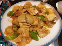 老黄瓜炒千叶豆腐-老油饼酸菜汤(高铁和平店)