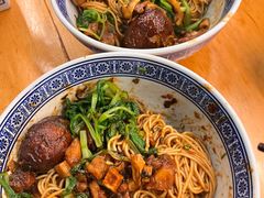 八宝辣酱面-沪西老弄堂面馆(定西路店)