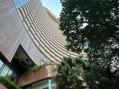 -深圳富苑皇冠假日套房酒店