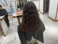 -镁连社·美联社