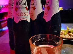 -UP嘻哈酒吧(粉巢店)