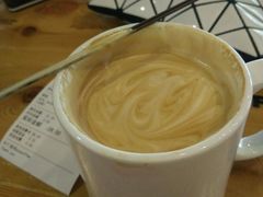 -Who乎coffee&bar