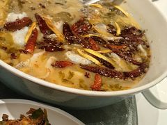 老坛无骨酸菜鱼-和苑酒家·一线江景(星寰店)