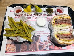 -The Habit Burger Grill 哈比特汉堡(爱琴海店)