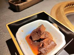 -铭牛烧肉·和牛海鲜自助(高新月牙湖店)