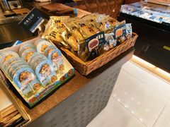 -红跑车蛋糕世界(网巾市店)
