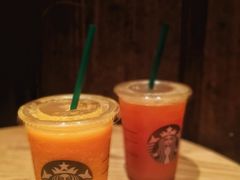 -星巴克(广州南站A18检票口楼上)