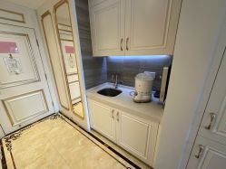 -爱丽宝月子中心