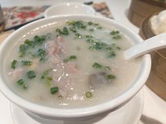 老西关皮蛋瘦肉粥-虾饺妹·酒家(金碧店)