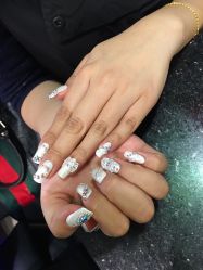 -手牵手美甲
