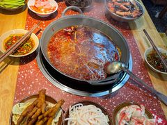 -赵美丽·重庆社区火锅·直营店(火车东站·中豪国际店)
