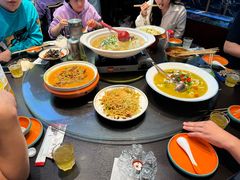 -川流不息·地道川菜·小龙虾(松东路店)