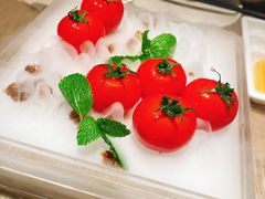 番茄脆菇沙拉-小大董·烤鸭(凤凰汇店)