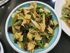 -瑞杰烧烤店·24小时营业(山东路店)