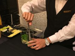 -东方红海鲜百汇(国际大厦店)