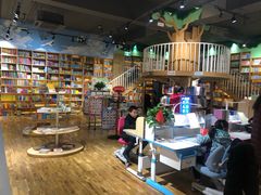 -新华书店(解放中路店)