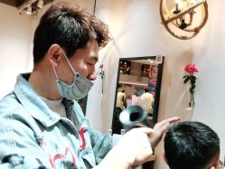 -Mentor Hair Salon