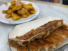 -大肚水饺锅贴·家常融合菜(新港店)